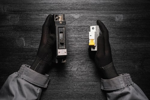électricien Montigny-lès-Metz - les bons artisans - outils d'électricien