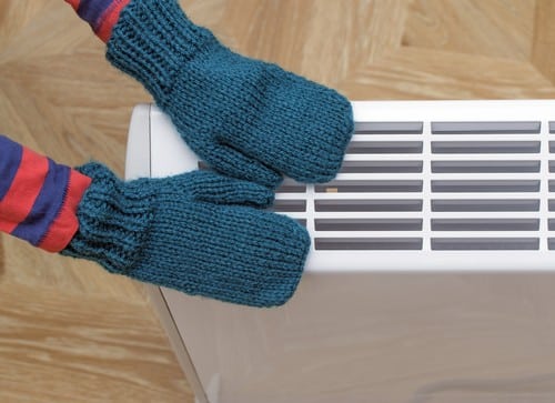 Chauffagiste Onet-le-Château - les bons artisans - gants sur un radiateur