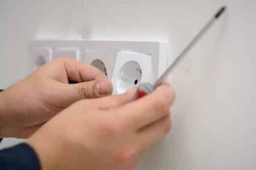 électricien Saint-Julien-en-Genevois - Une prise électrique