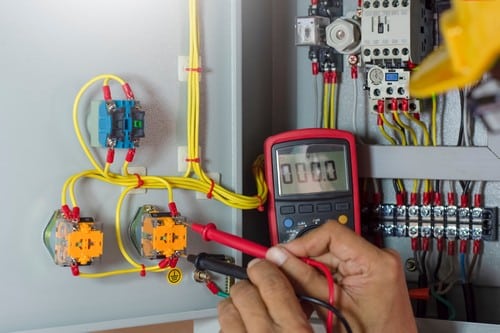 électricien Saint-Gaudens - Un contrôle d'un flux électrique