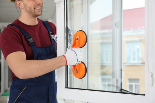 Vitrier Plougastel-Daoulas - les bons artisans - intervention avec des ventouses