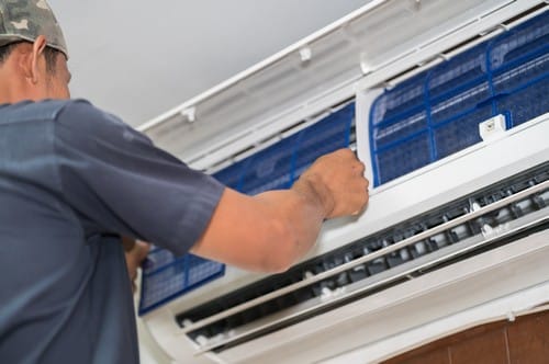 Climatisation Arnouville-les-Gonesse - les bons artisans - intervention sur une climatisation