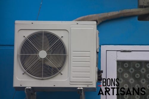 climatisation paris 4 - un unité extérieure
