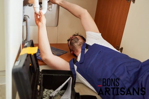 un plombier de chez Les Bons Artisans en moins de deux heures chez vous